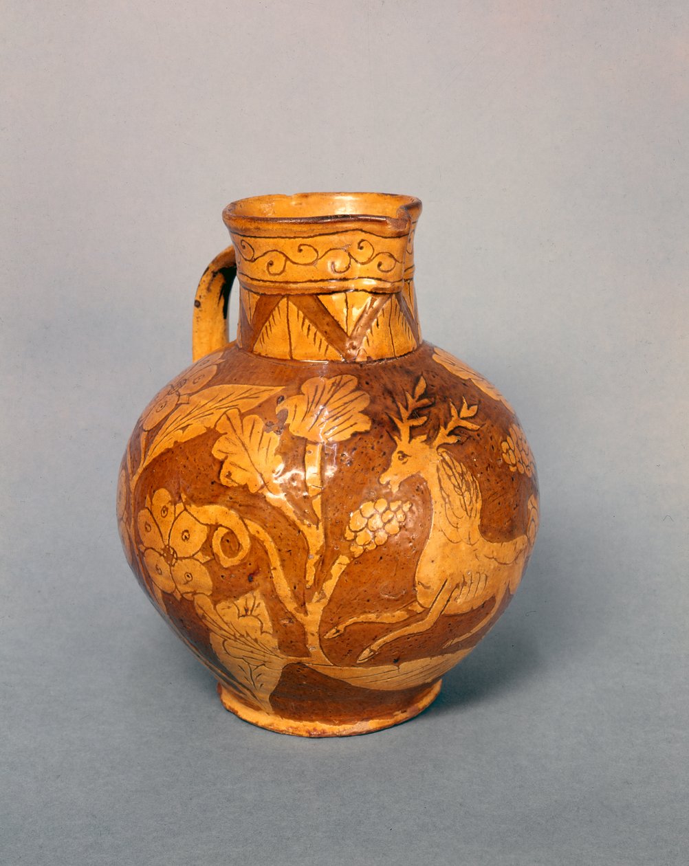 Jarra de cosecha con decoración de sgraffito, c.1813 de English School