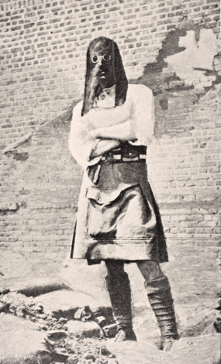 Soldado escocés con máscara de gas en 1915, de 