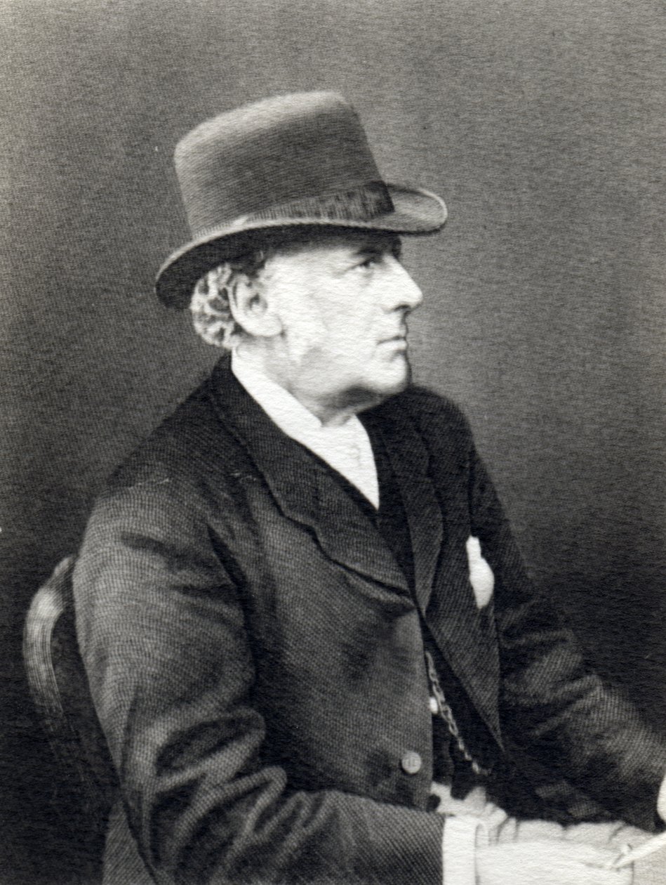Sir John Everett Millais de English School