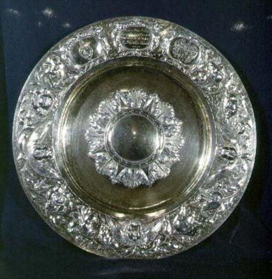 El Plato de Limosnas de Caroline, hecho en Londres, 1665-1666 de English School