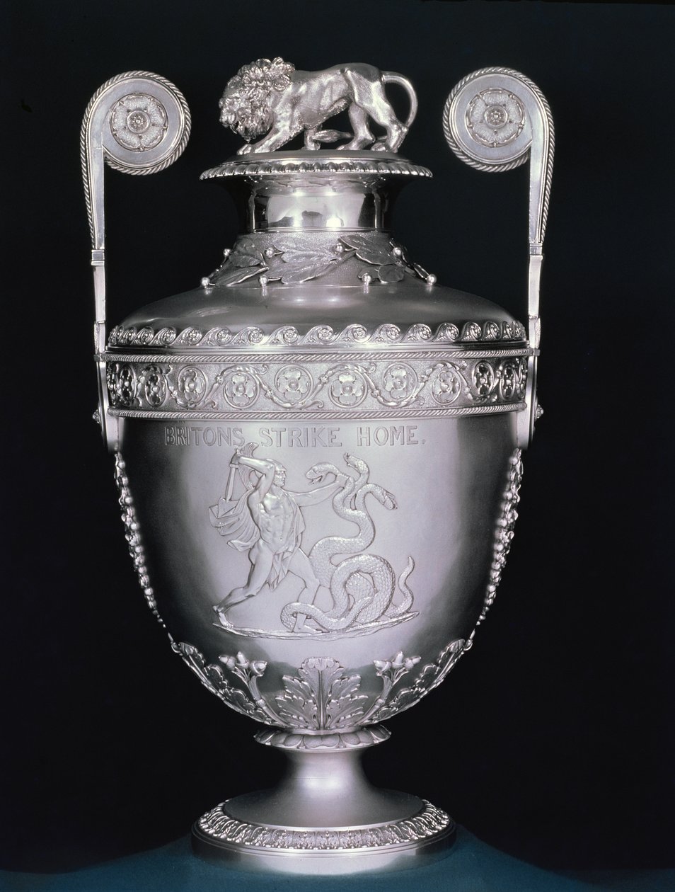Jarrón Trafalgar, diseñado por John Flaxman, Londres, 1805-06 de English School