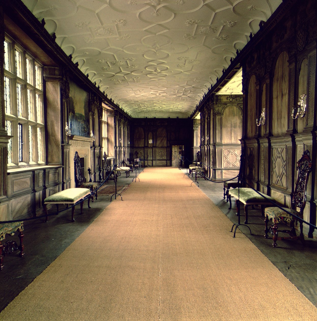 Vista de la Galería Larga, finales del siglo XVI-principios del siglo XVII de English School