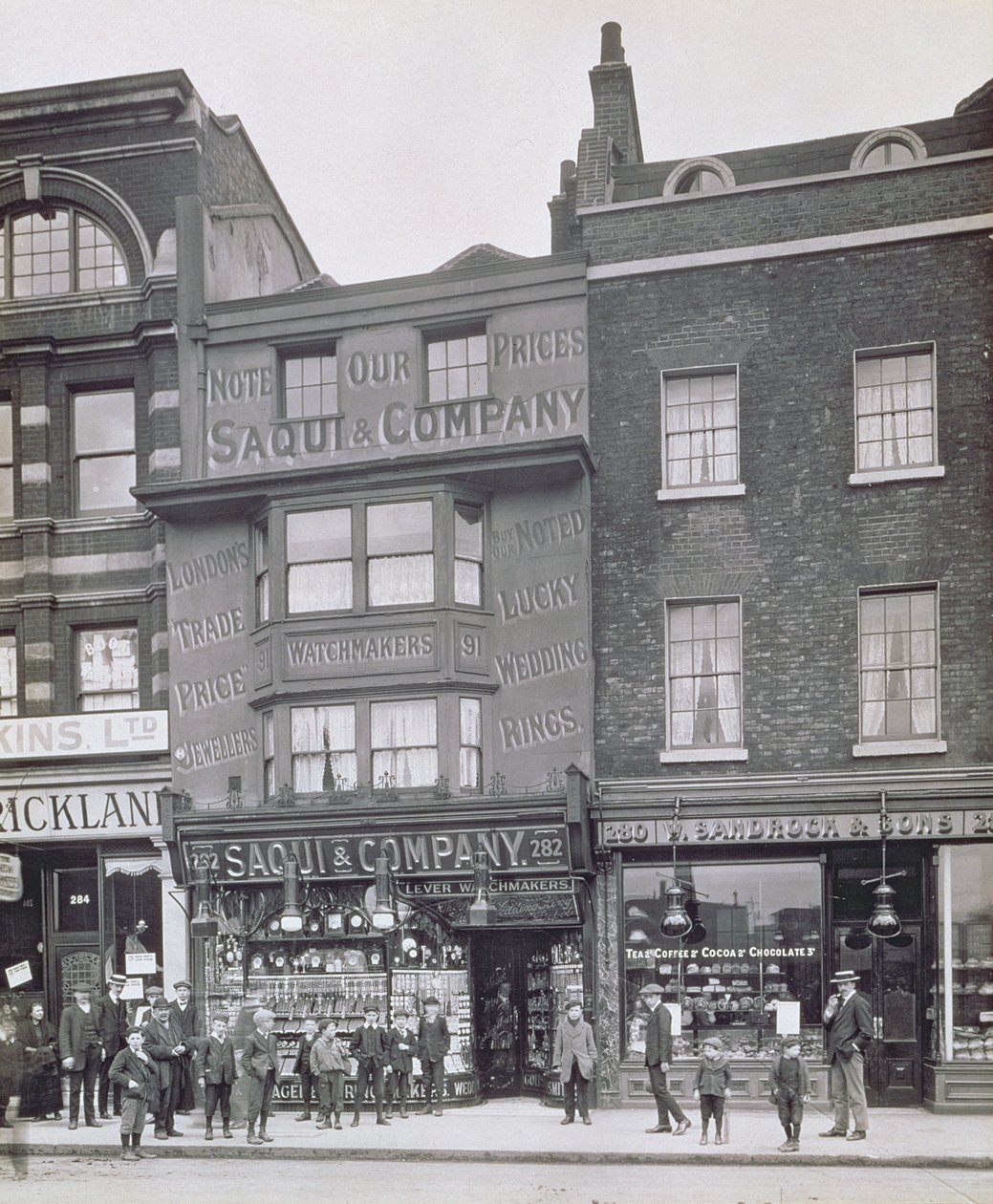 Bishopsgate, de Historic London Buildings por Alfred y John Bool (f.1850-1900) y Henry Dixon (1820-92) de English Photographer