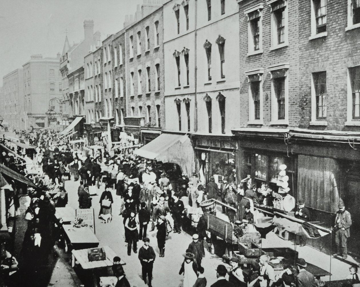 Mercado de Brick Lane, Brick Lane: vista general, 1895 de English Photographer