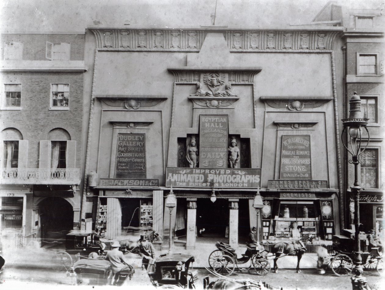Salón Egipcio, Piccadilly 1895 de English Photographer