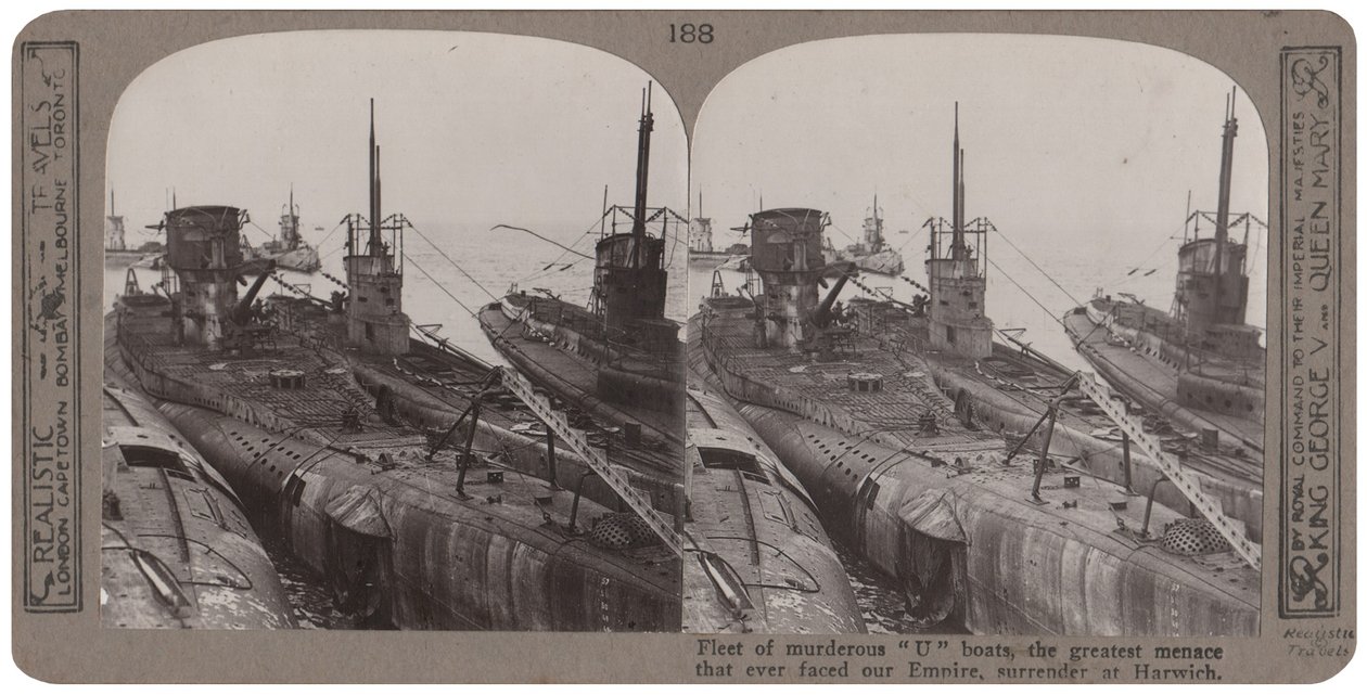 Flota de submarinos U, la mayor amenaza que jamás enfrentó nuestro Imperio, rendición en Harwich, noviembre 1918 (impresión estereoscópica) de English Photographer