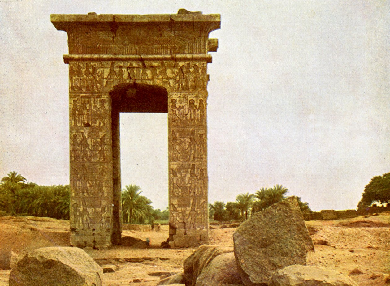 Puerta de Ptolomeo II en Karnak de English Photographer