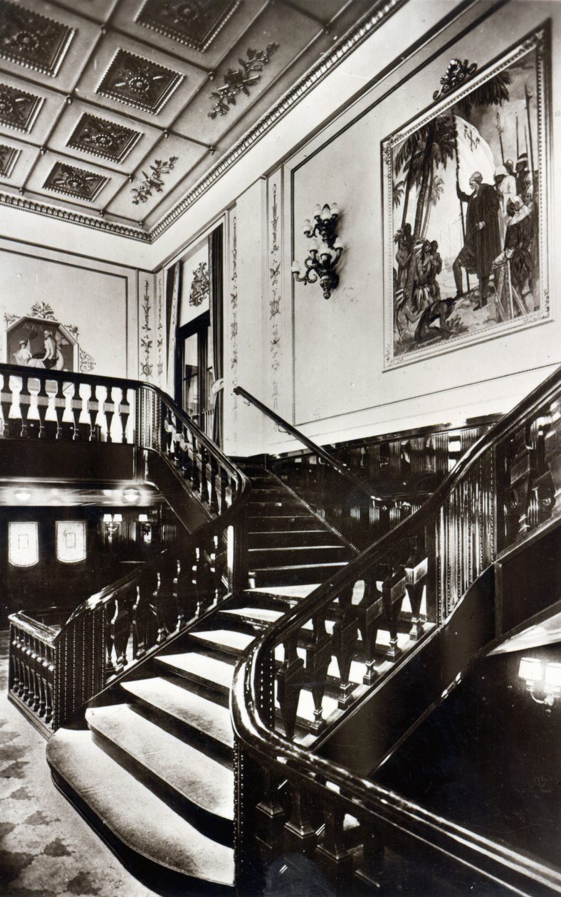Gran Escalera a bordo del HMS Homeric de English Photographer