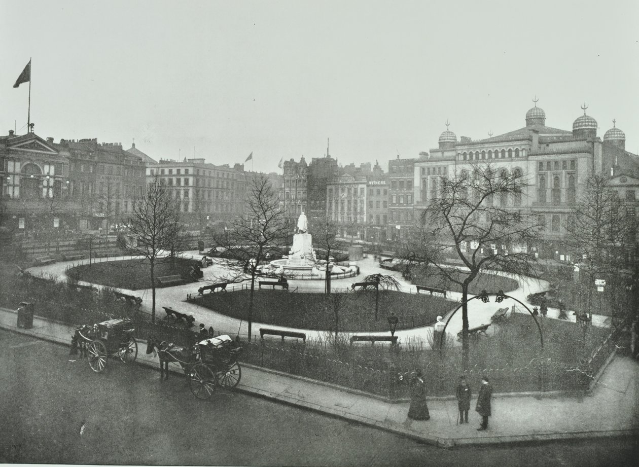 Leicester Square, Westminster LB: mirando al noreste, 1896 de English Photographer
