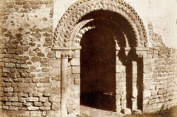 Castillo de Ludlow: la Puerta de la Iglesia Redonda, c.1852-3 de English Photographer