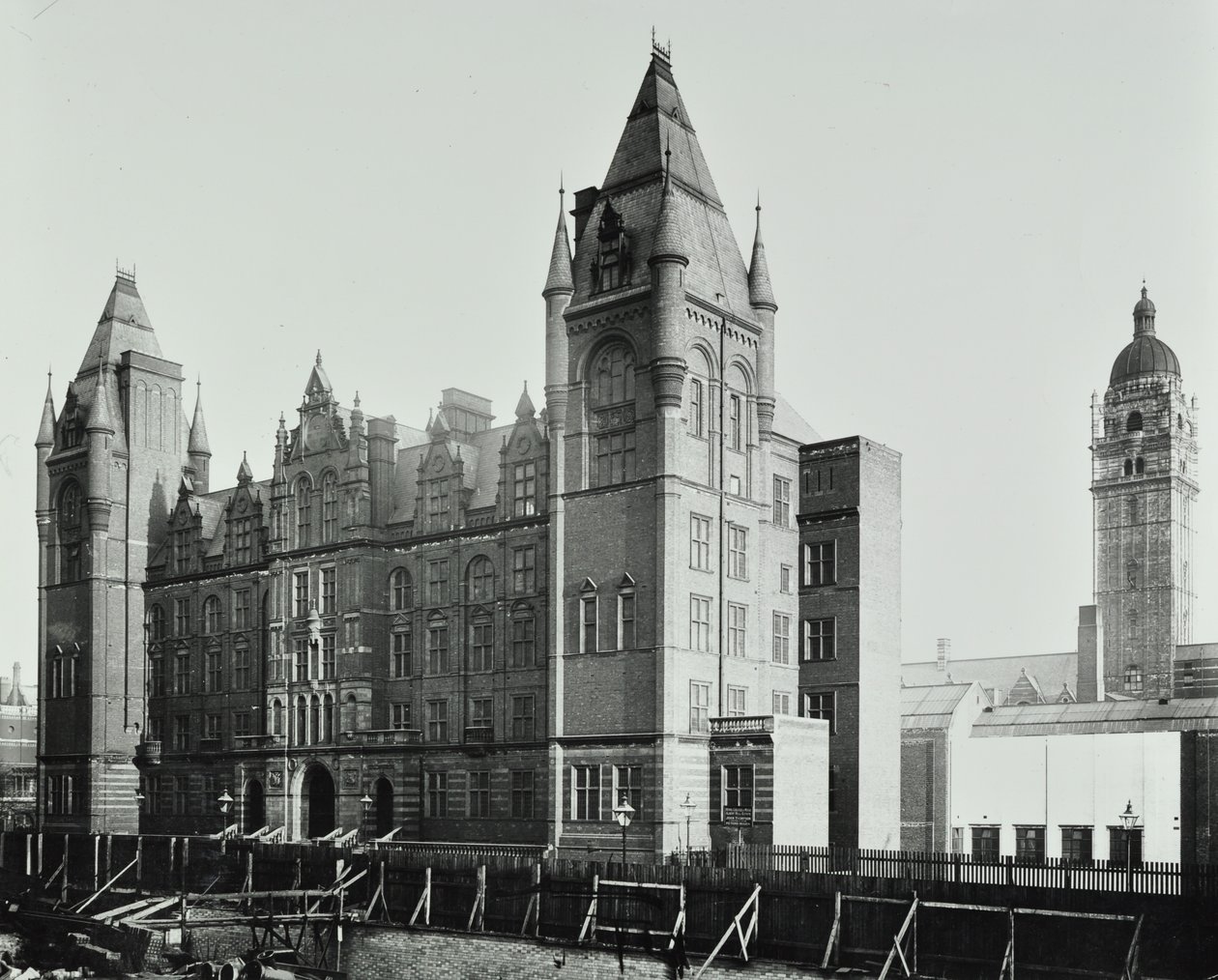 Royal College of Music: Prince Consort Road, 1894 de English Photographer