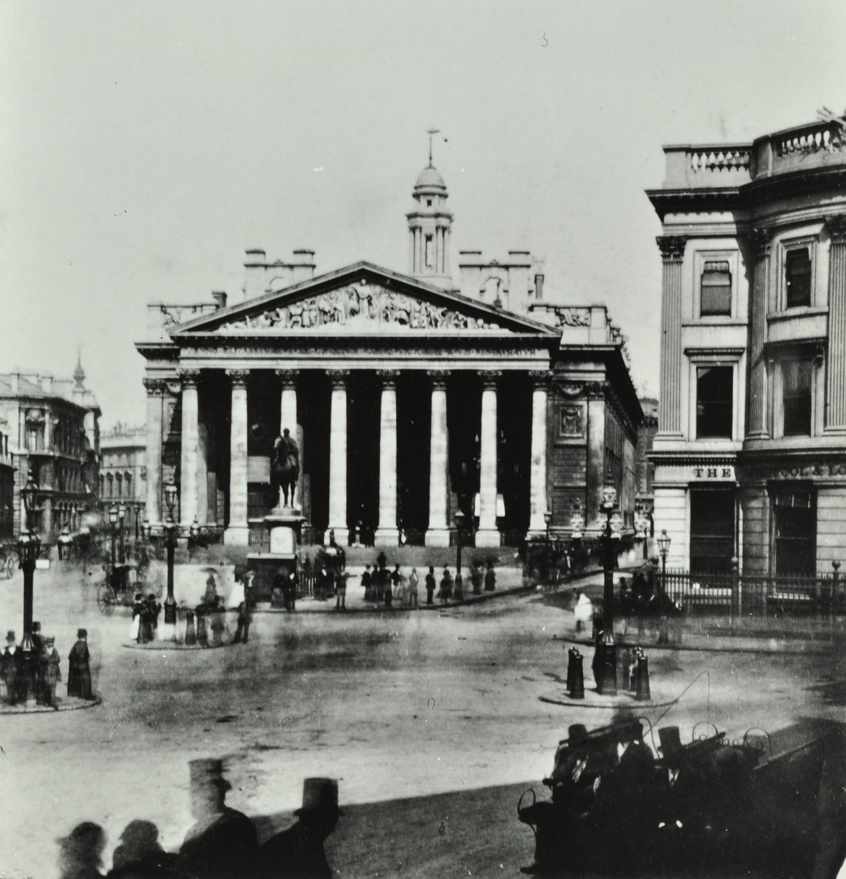 Royal Exchange, Threadneedle Street, Ciudad de Londres, 1880 de English Photographer