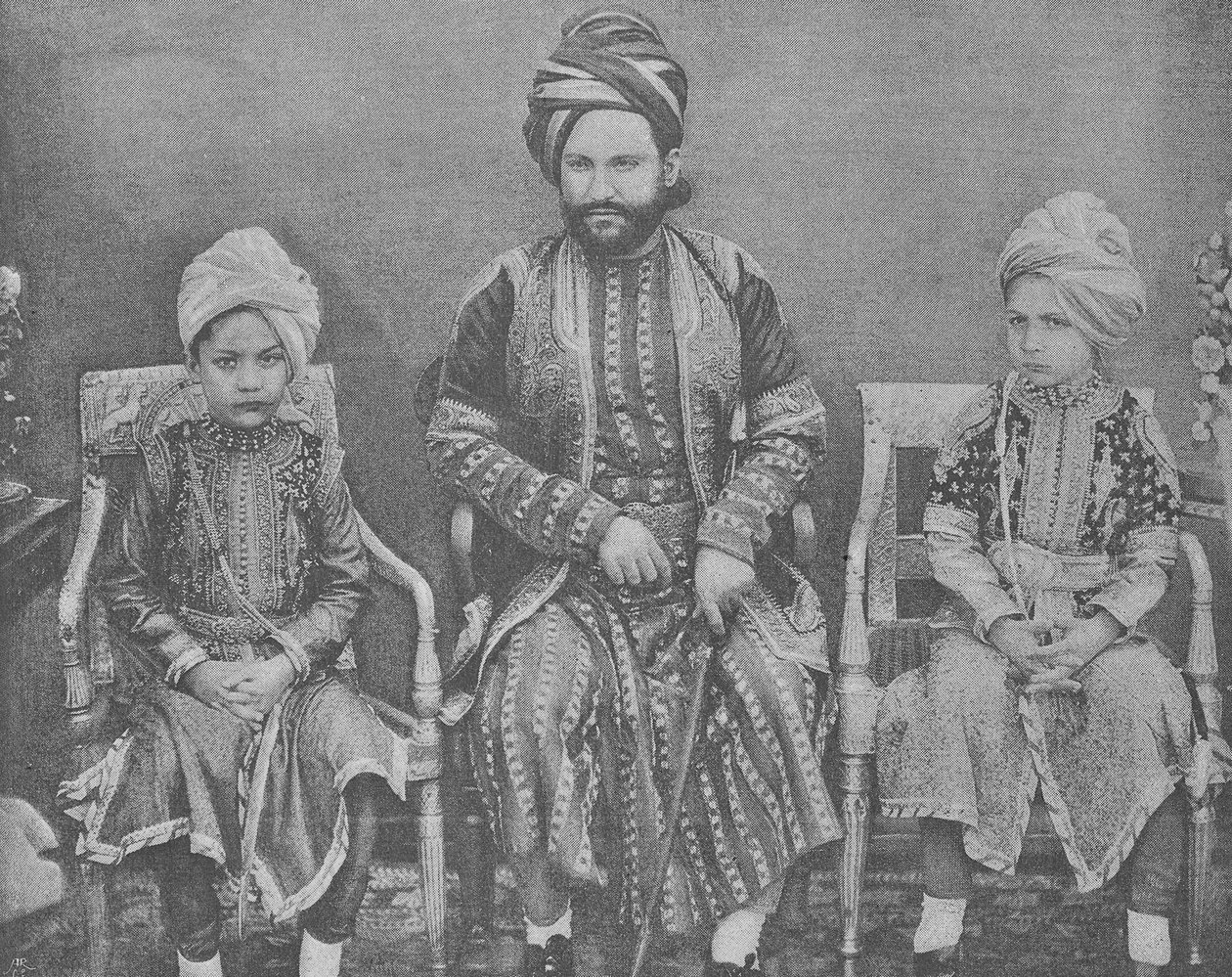Yerno y nietos del sultán Shah Jahan, Begum de Bhopal de English Photographer