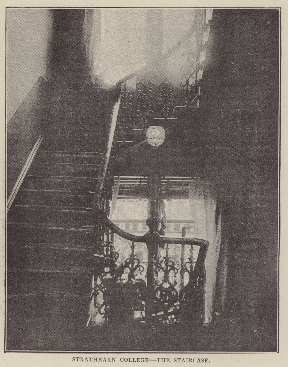 Strathearn College, la Escalera (grabado) de English Photographer