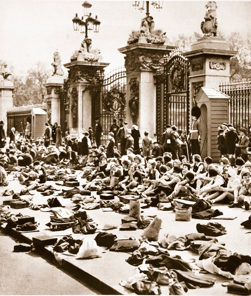 Las Vacaciones del Jubileo de los Niños, 1935 de English Photographer