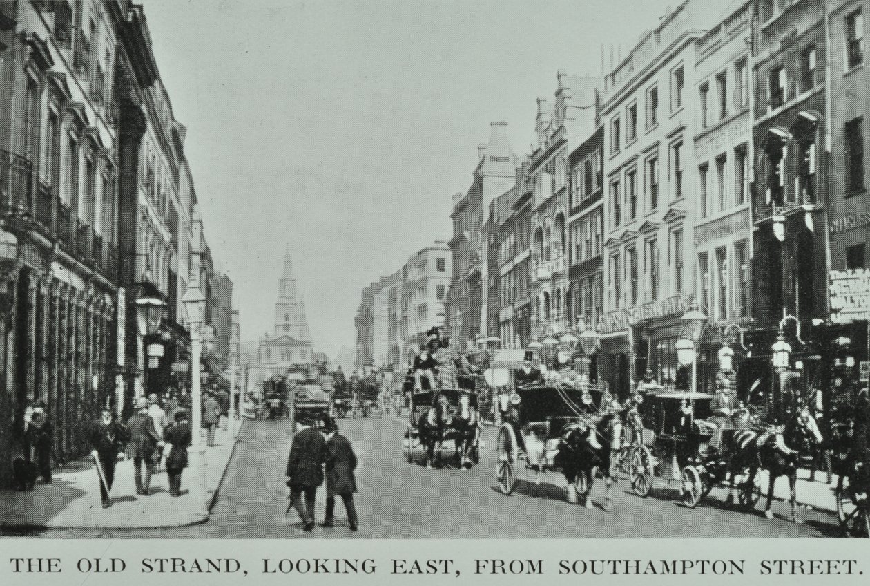 The Old Strand, mirando al este, desde Southampton Street, c.1890 de English Photographer