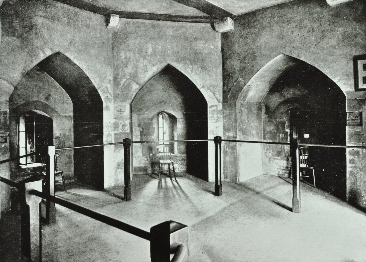 Torre de Londres, Tower Hill: sala de prisión estatal en Beauchamp Tower, 1895 de English Photographer