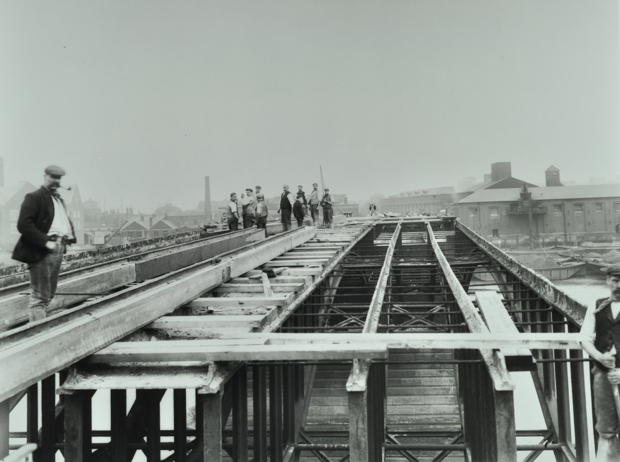 Vauxhall Bridge: demolición, 1898 de English Photographer