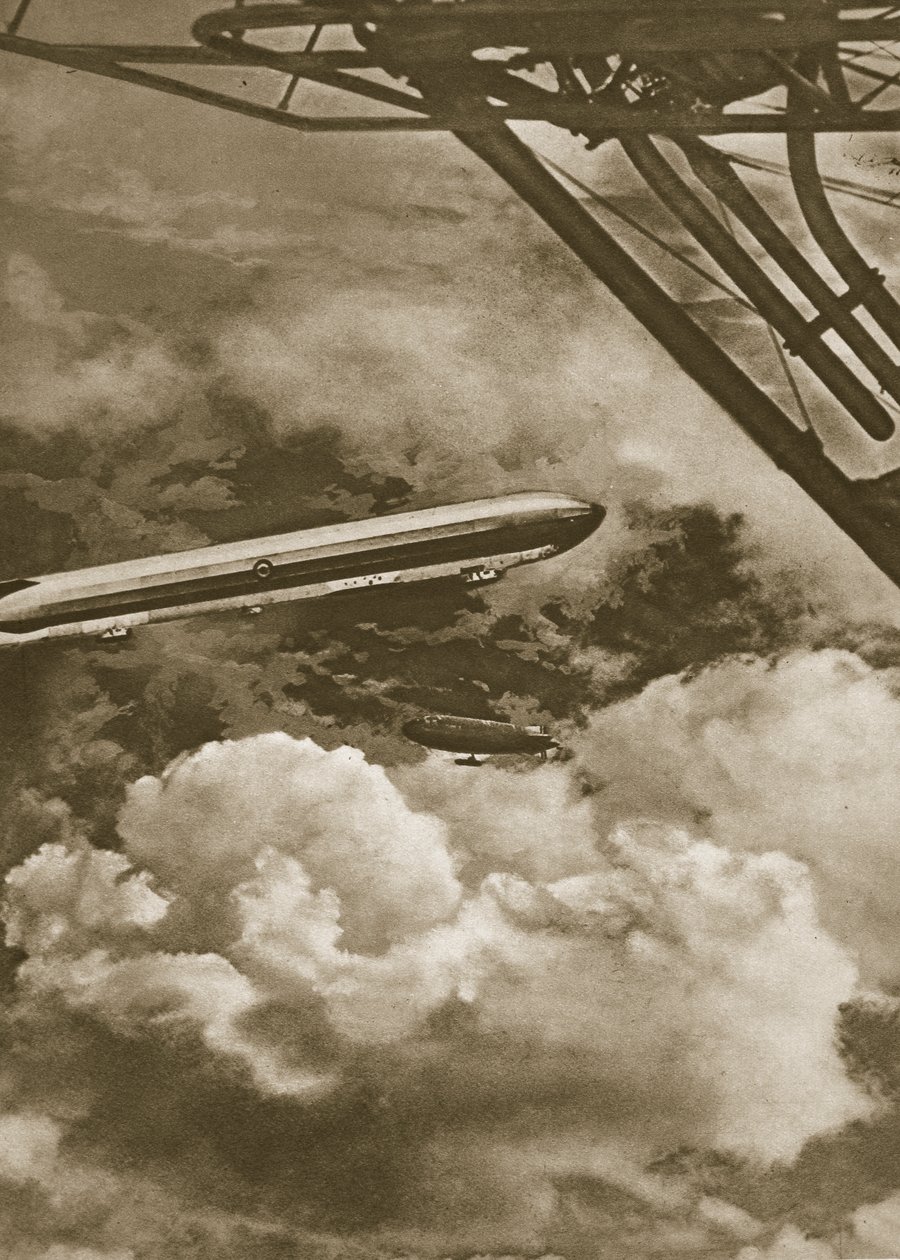 Dirigibles británicos de diferentes tipos que sirvieron como guardianes de la flota, 1914-19 de English School
