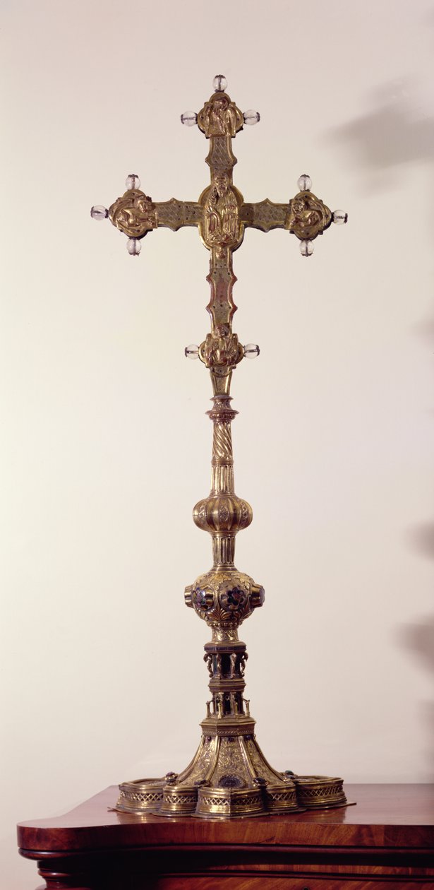 Cruz diseñada por Antonio de Macerata de English School