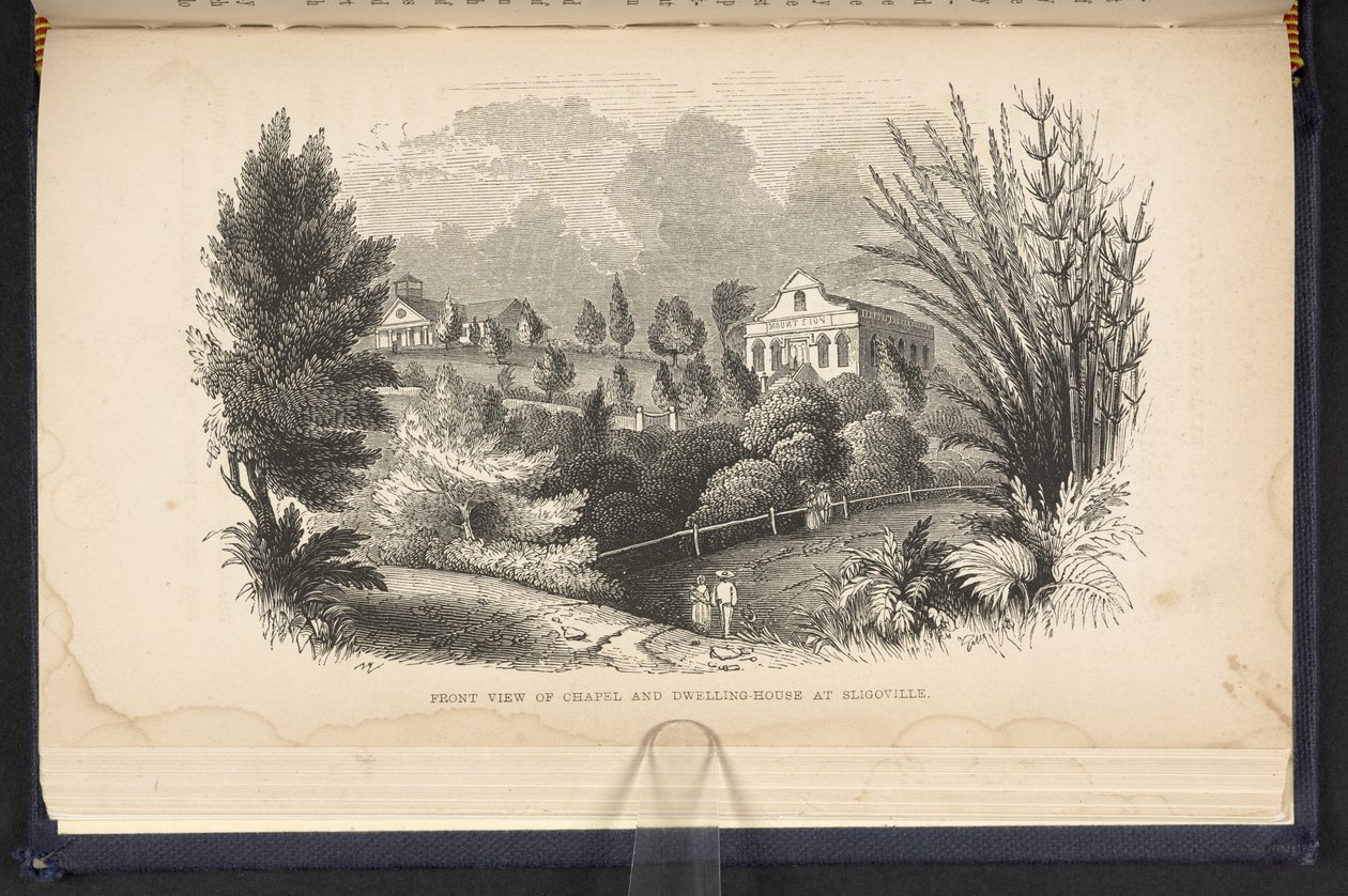 Vista frontal de la capilla y la vivienda en Sligoville (grabado) de English School