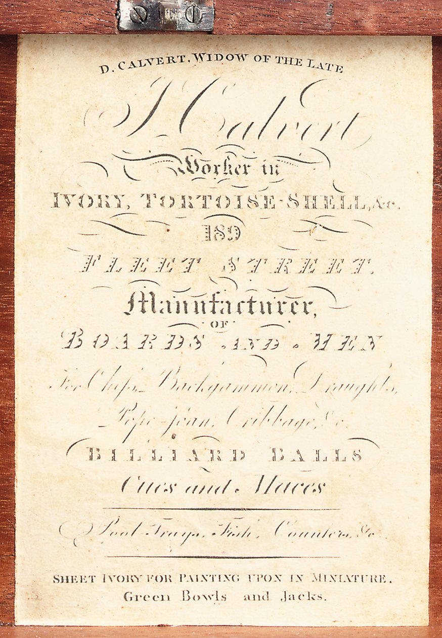 Etiqueta aplicada en la caja de un juego de ajedrez inglés "Calvert" de marfil torneado, c.1826-50 (impresión) de English School