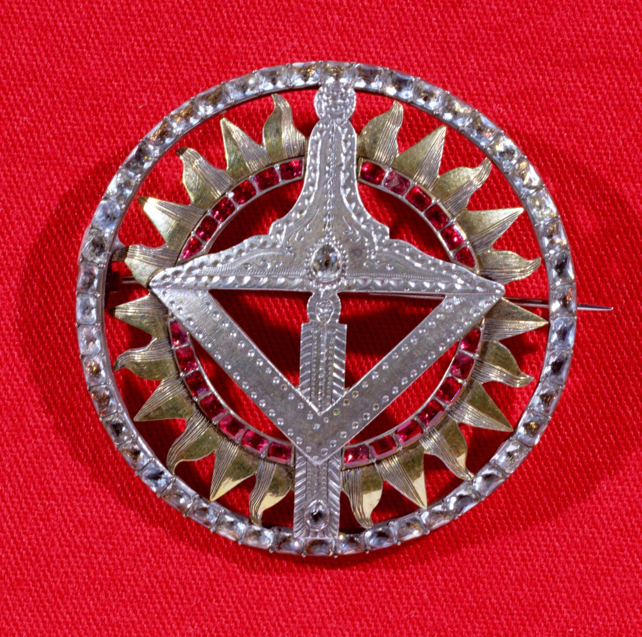 Insignia o joya masónica usada por miembros de la Gran Logia, 1735 de English School