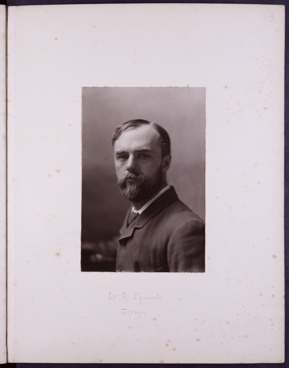 Retrato de WR Symonds, c.1900 (foto b/n) de English School