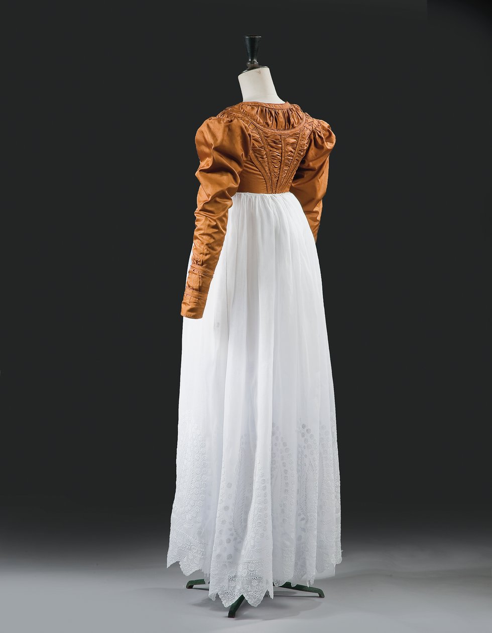 Chaqueta Spencer y falda asociada, c.1815 de English School