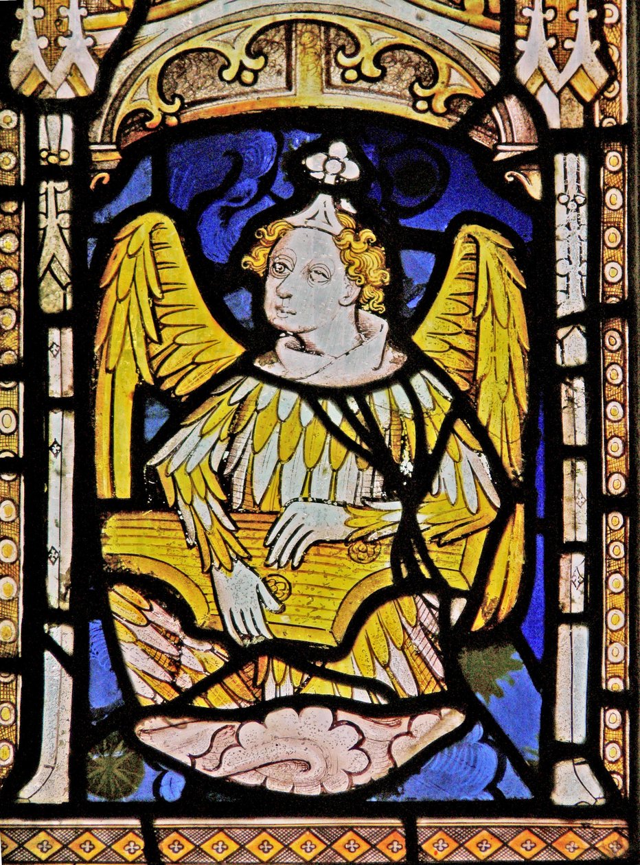 La ventana este que representa un ángel músico con cítara de English School