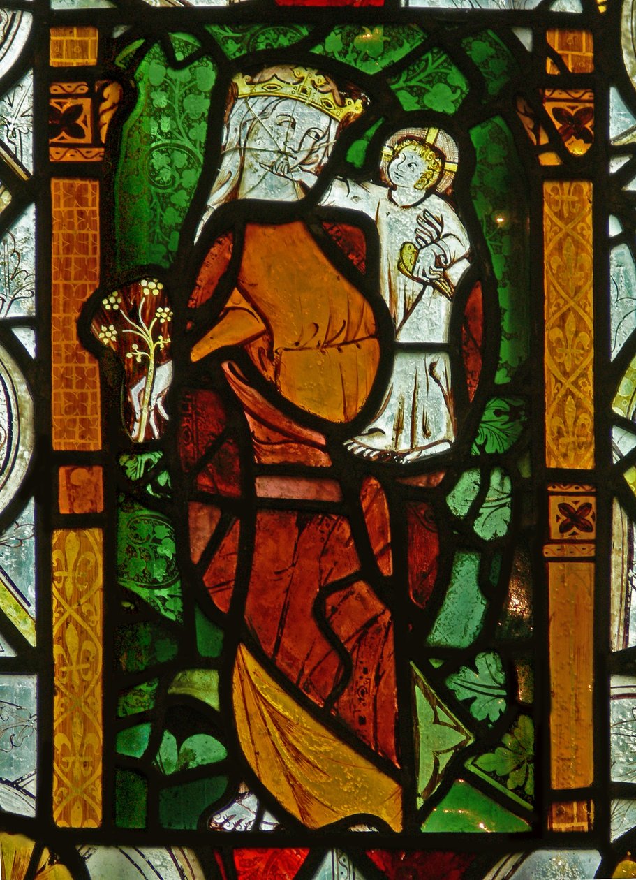 La ventana Este (Ew) que representa a la Virgen María con el Niño Jesús de English School