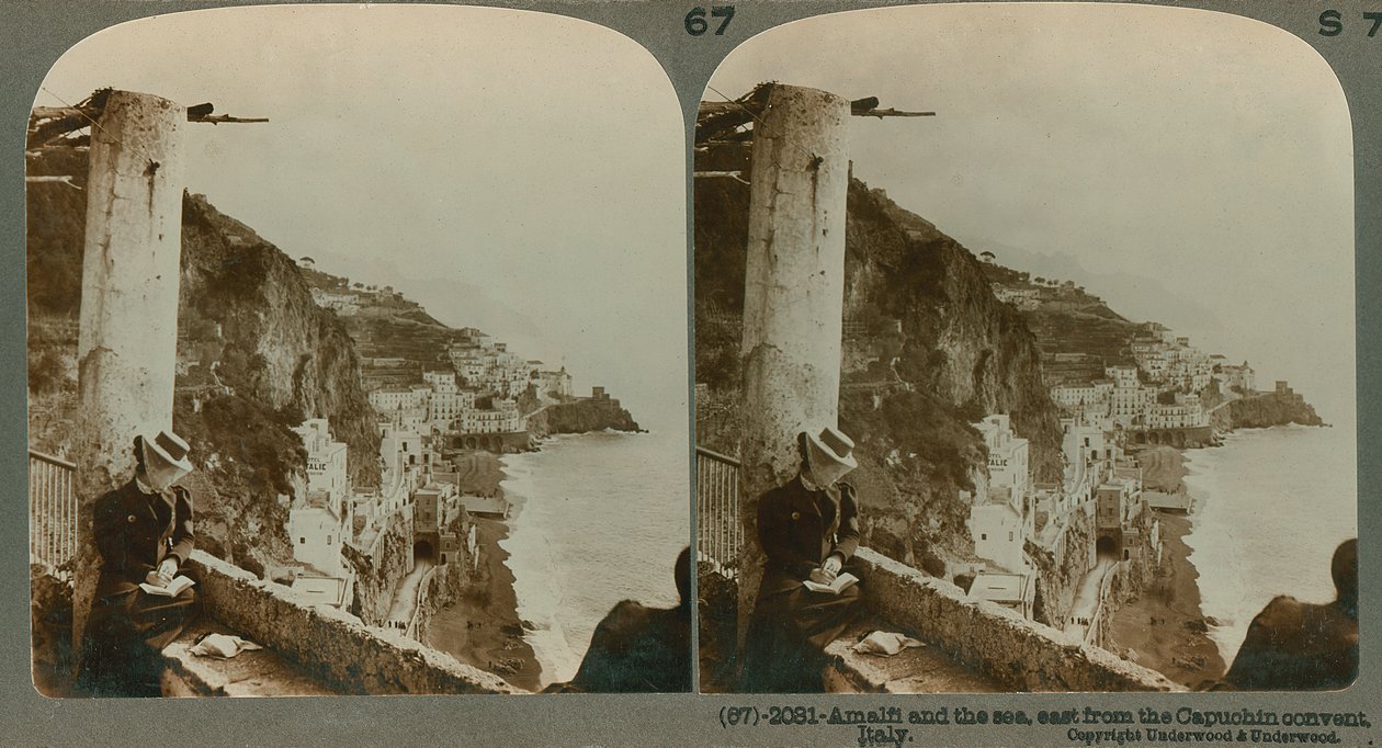 La costa de Amalfi y la Bahía de Salerno desde un convento convertido, una vista estereoscópica de English School