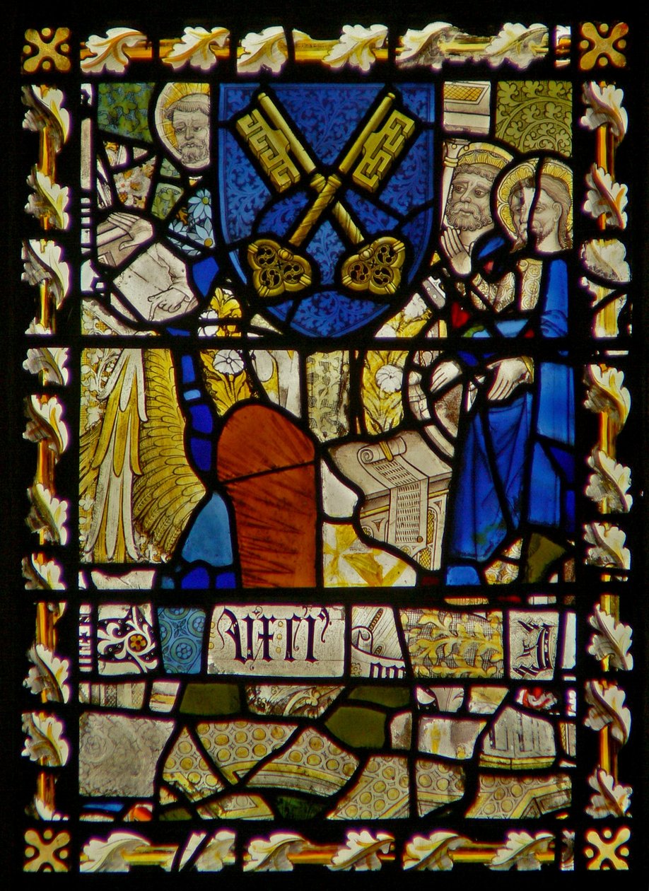 La ventana este que representa a San Juan, San Pedro en la Puerta, escudo con un símbolo de San Pedro de English School