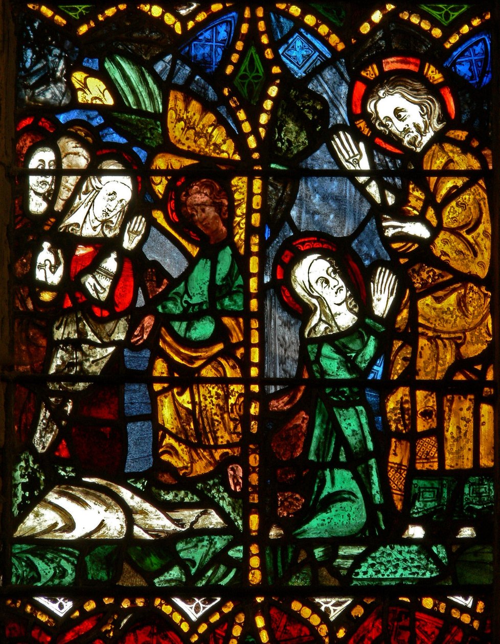 La ventana este que representa una escena de la Resurrección: las Santas Mujeres en la Tumba; ¿María Magdalena con Cristo? de English School