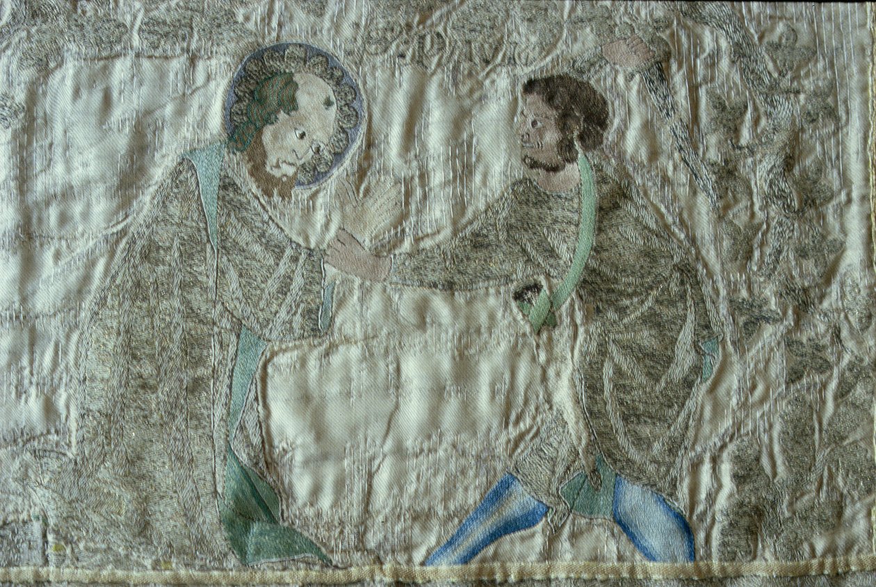 El martirio de un santo, detalle del frontal del Capa de Steeple Aston, c.1340s (hilo de plata dorada y sedas de colores sobre sarga de seda beige) de English School