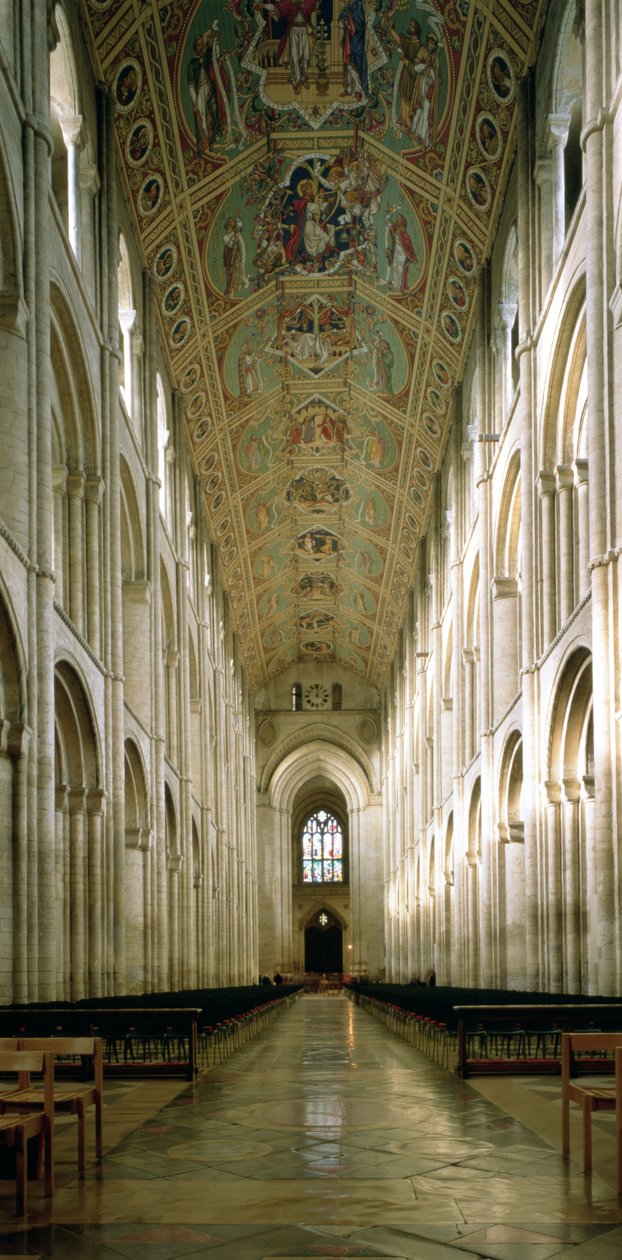 Vista de la nave hacia el oeste (foto) de English School