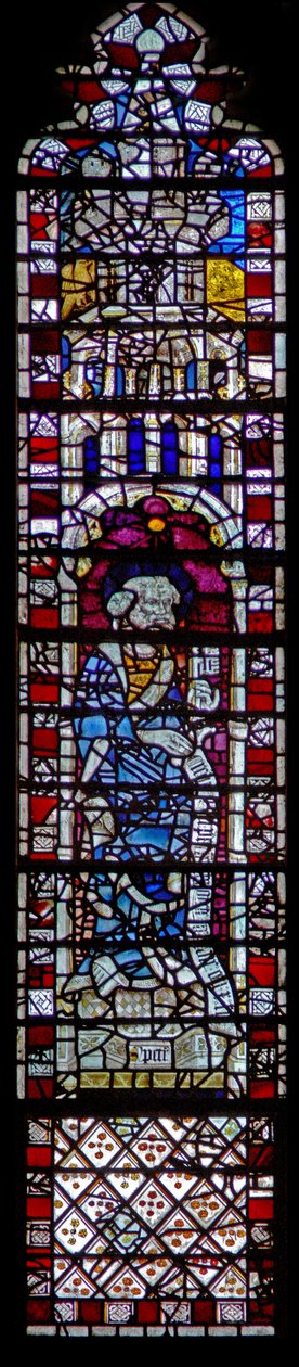 Ventana c1 que representa a San Pedro con un pergamino del Credo de English School