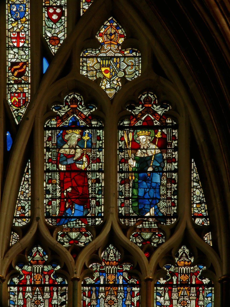 Ventana que representa a Eduardo el Confesor y al Rey Edmundo de English School