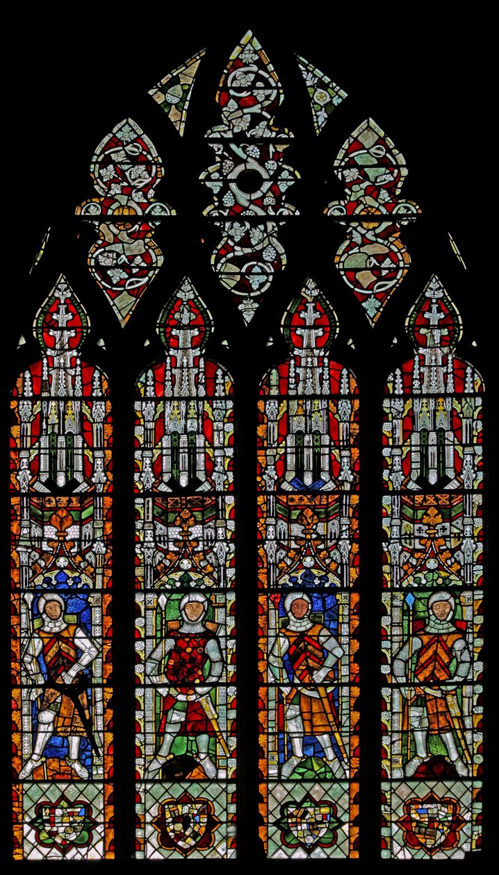 Ventana s4 que representa a caballeros de Clare y William Lord de la Zouche de English School
