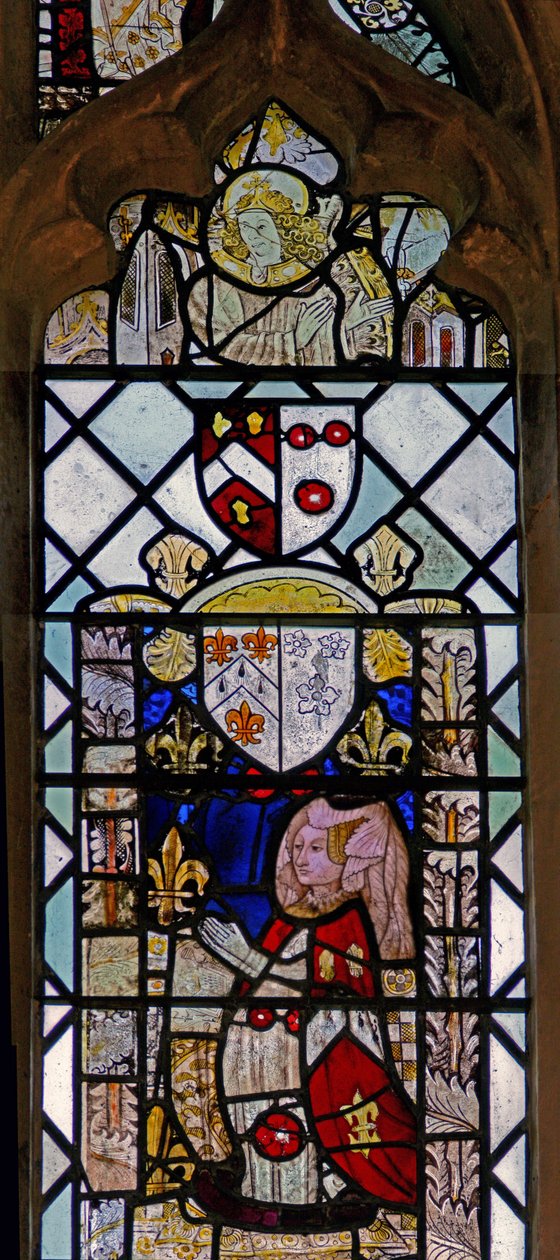 Ventana w7 que representa a un donante - Ann Montgomery de English School