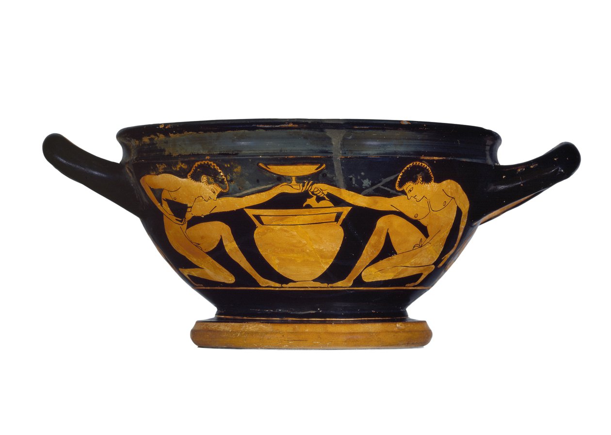 Copa-skyphos de figura roja ático, decorado con dos jóvenes desnudos arrodillados junto a un crater-columna, c.520-500 a.C. de Epiktetos