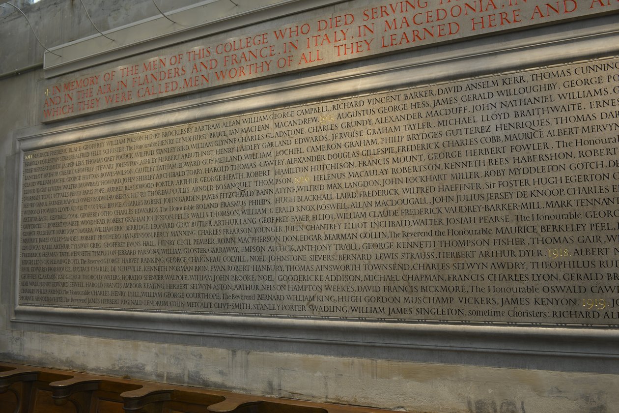Memorial a los Miembros del New College, Oxford, que Perdieron sus Vidas durante la Primera Guerra Mundial de Eric (workshop of) Gill