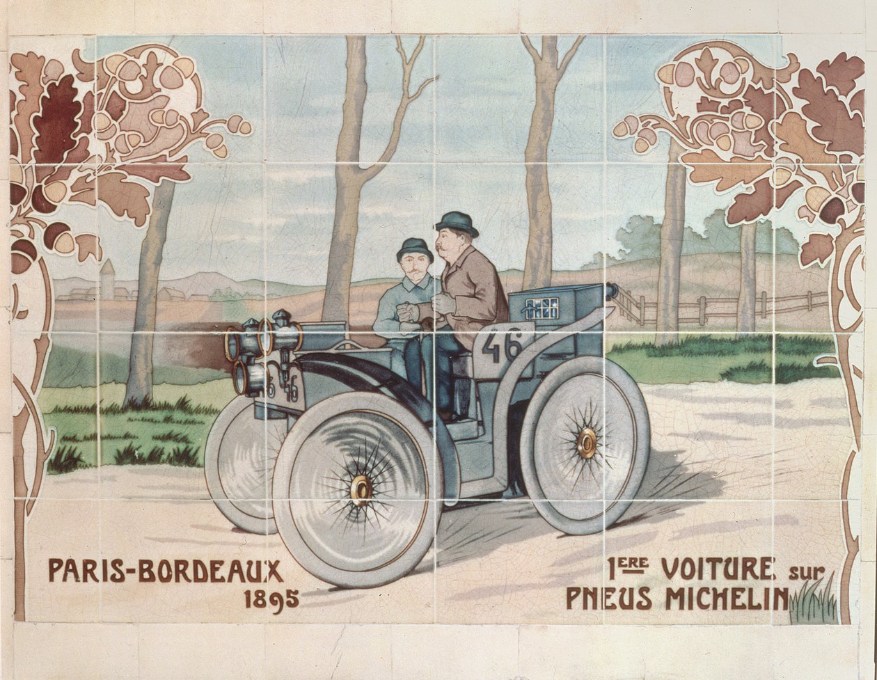 Edouard y André Michelin conduciendo L
