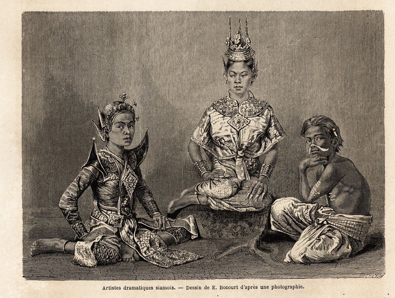 Artistas dramáticos siameses, dibujo de E. Bocour, para ilustrar el viaje de Henri Mouhot a los reinos de Siam, Camboya y Laos de 1858 a 1861. Grabado en “Le tour du monde”, editado por Edouard Charton de Etienne Gabriel Bocourt