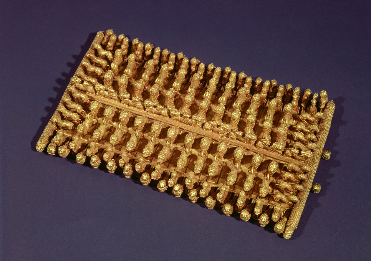 Fíbula rectangular, de la Tumba Barberini de Etruscan