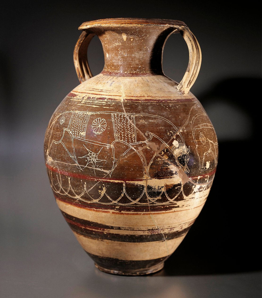 Arte etrusco: ánfora decorada por el pintor de los Cappi de Etruscan