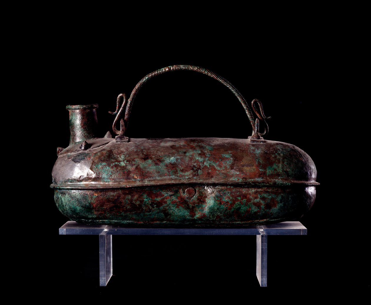 Civilización etrusca: askos de bronce de la tumba del Carro de Bronce en Vulci, 680-670 a.C. de Etruscan