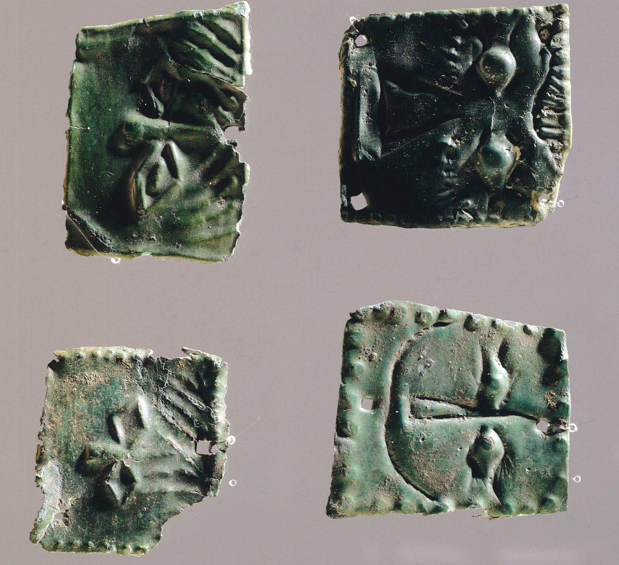 Exvoto en placa de bronce que representa ojos. Artefactos del Santuario de Reithia Este (Venecia). Civilización etrusca, siglo V-IV a.C. de Etruscan