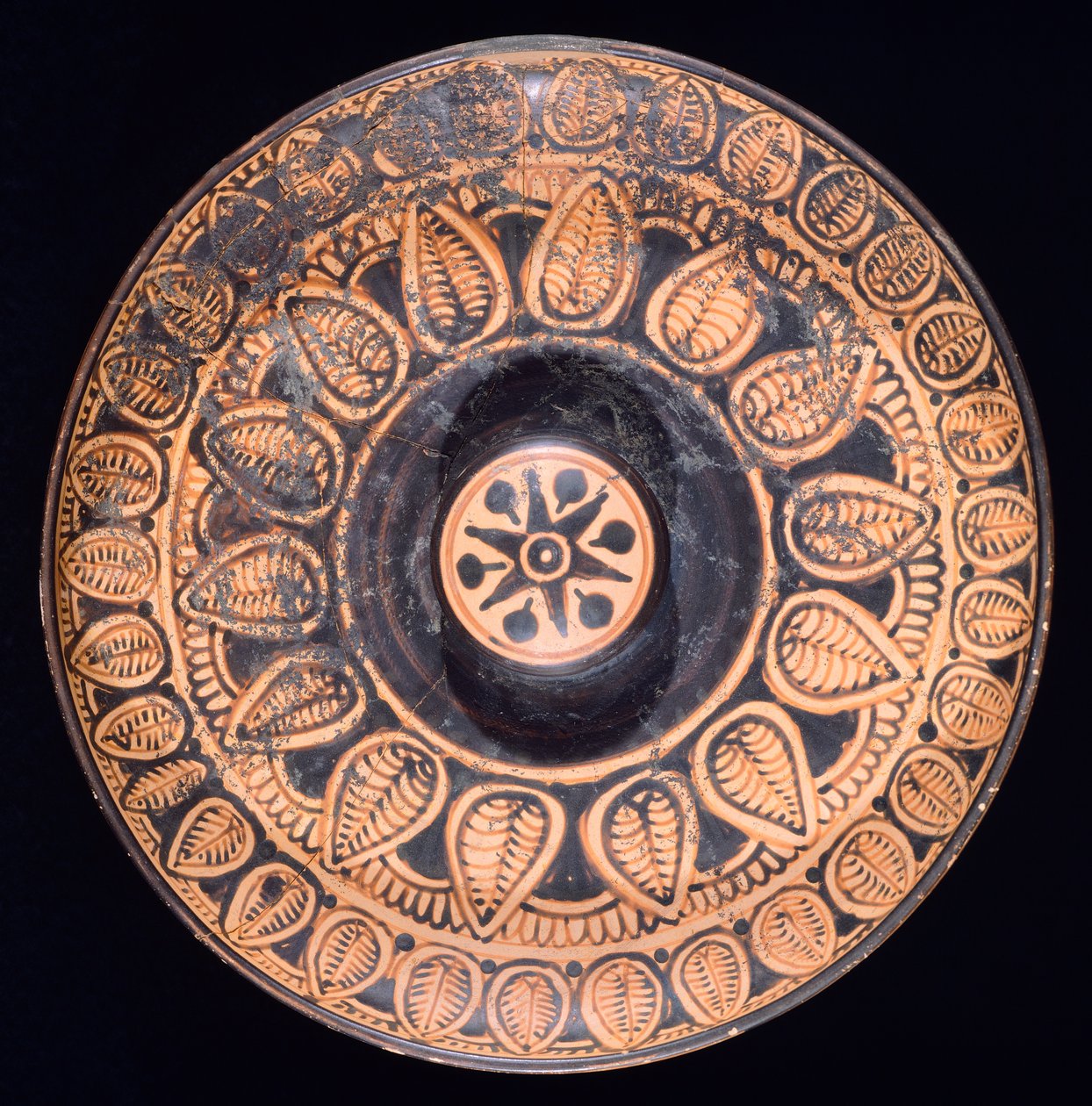 Patera. Cerámica de figuras rojas de Spina (Emilia Romaña). Civilización etrusca, siglo IV a.C. de Etruscan