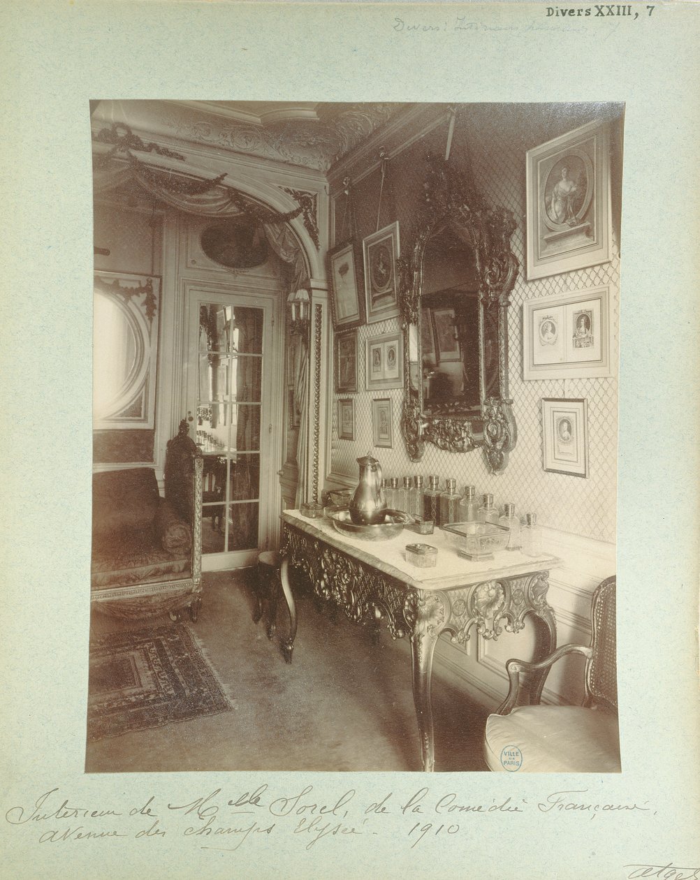 Interior de la casa de Cecile Sorel en 99 Avenue des Champs Elysees, 1910 de Eugène Atget